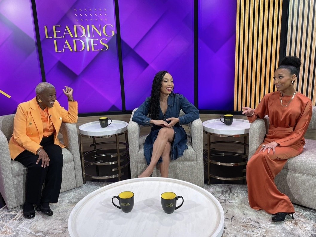 Chelsea in conversation with her Leading Ladies co-hosts on the Peachtree TV set